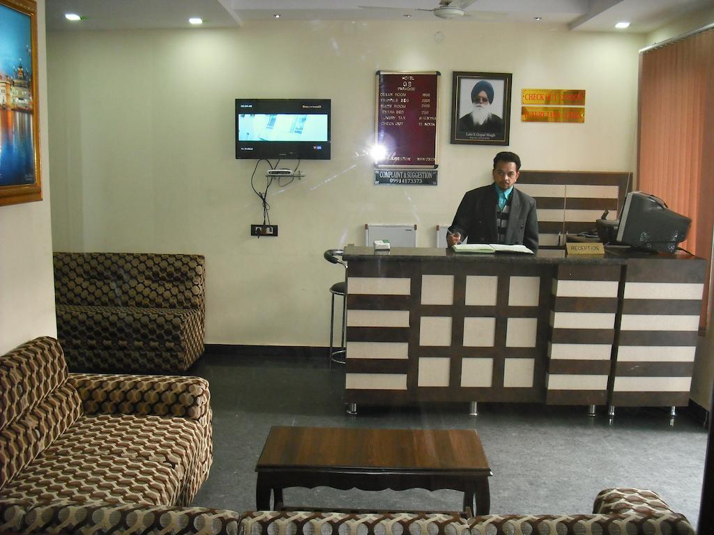 Hotel Gs Paradise Amritsar Exterior photo