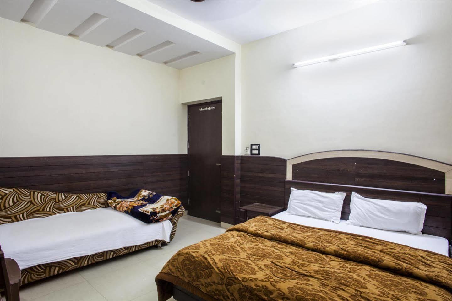 Hotel Gs Paradise Amritsar Exterior photo